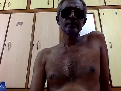 Snapshot of Lookin4Kinky_Partner chatting on November 30, 6:01 pm Lookin4Kinky Partner online show from November 30, 6:01 pm