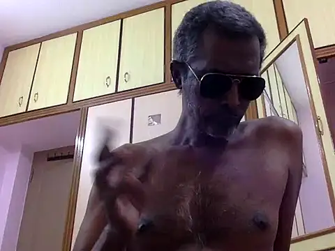 Snapshot of Lookin4Kinky_Partner chatting on December 3, 6:28 pm Lookin4Kinky Partner online show from December 3, 6:28 pm