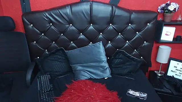 Roxye69 online show from February 13, 5:37 am