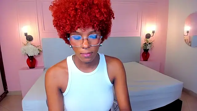 LiannaDixon online show from January 27, 4:43 pm