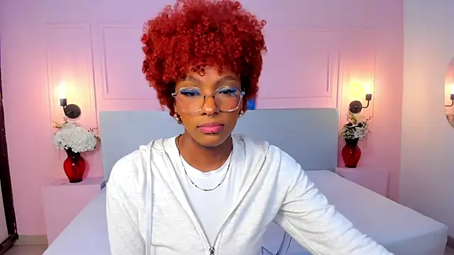LiannaDixon online show from January 28, 1:59 pm