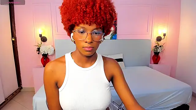 LiannaDixon online show from February 1, 1:09 pm