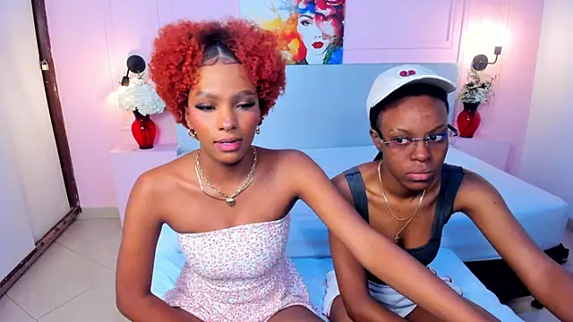 LiannaDixon online show from February 9, 2:29 pm
