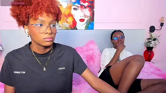 LiannaDixon online show from February 21, 2:06 pm