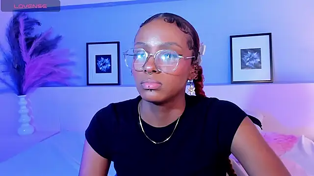 LiannaDixon online show from March 20, 8:19 pm