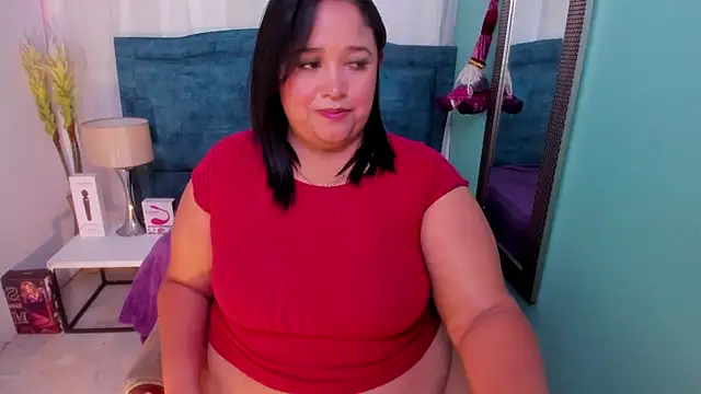 Busty Juicy online show from December 27, 4:10 pm