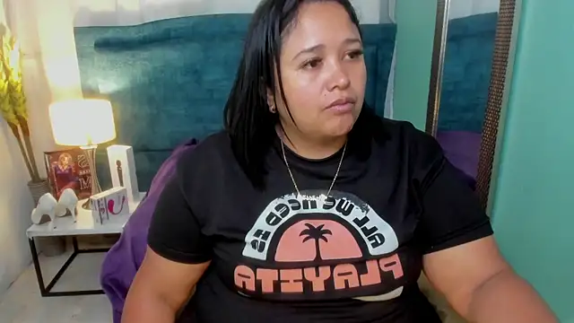Busty Juicy online show from February 13, 11:28 am