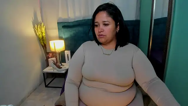 Busty Juicy online show from March 1, 11:50 am