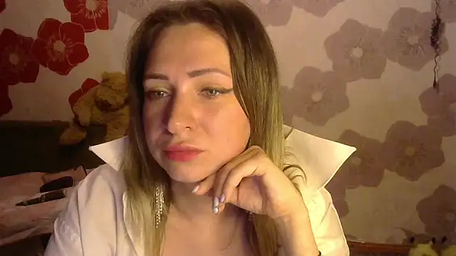 Queen Daenerys online show from September 15, 7:47 pm