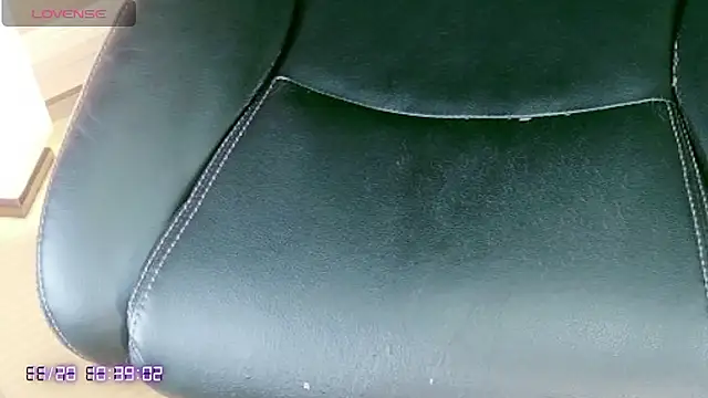 Snapshot of Hina-Happy chatting on November 20, 1:39 am Hina-Happy online show from November 20, 1:39 am