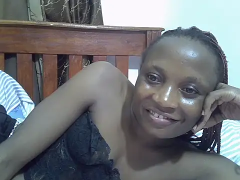 Snapshot of SpicyPetite chatting on April 2, 9:12 pm SpicyPetite online show from April 2, 9:12 pm