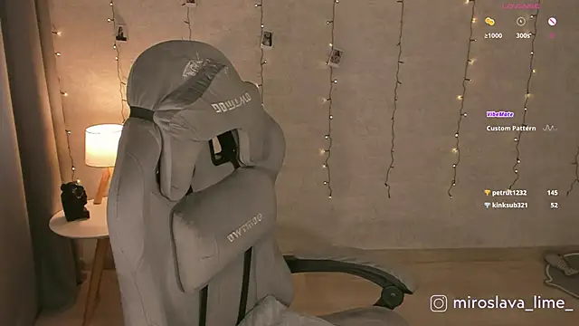 Snapshot of MiroslavaLime chatting on October 30, 5:20 am MiroslavaLime online show from October 30, 5:20 am