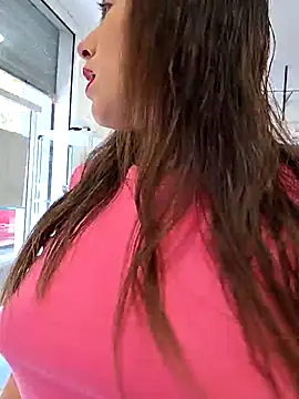 Snapshot of GatitaXD27 chatting on October 6, 9:07 am GatitaXD27 online show from October 6, 9:07 am