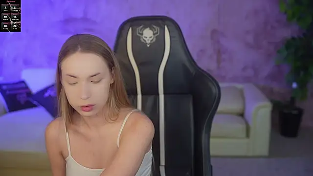 Linda054 online show from October 20, 11:27 pm