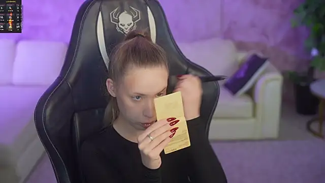 Linda054 online show from October 30, 2:46 am