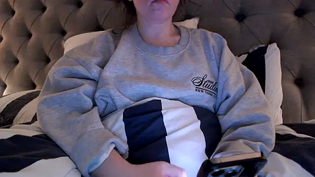 Snapshot of Sandysecret chatting on November 18, 8:02 pm Sandysecret online show from November 18, 8:02 pm