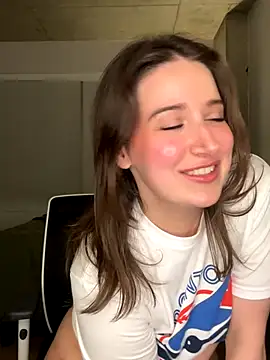 Snapshot of nerdynina chatting on November 2, 12:24 am nerdynina online show from November 2, 12:24 am