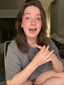 Snapshot of nerdynina chatting on November 16, 12:38 am nerdynina online show from November 16, 12:38 am