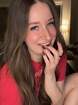 Snapshot of nerdynina chatting on February 22, 3:18 am nerdynina online show from February 22, 3:18 am