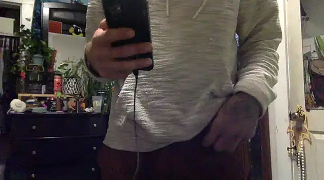 Snapshot of Robriguezxxx chatting on December 4, 5:27 am Robriguezxxx online show from December 4, 5:27 am