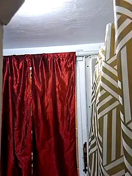Snapshot of Robriguezxxx chatting on December 16, 3:11 pm Robriguezxxx online show from December 16, 3:11 pm