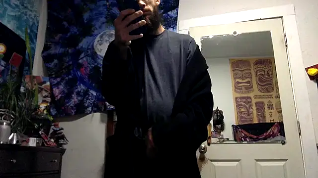 Snapshot of Robriguezxxx chatting on December 17, 7:50 am Robriguezxxx online show from December 17, 7:50 am