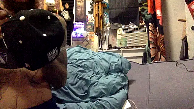 Snapshot of Robriguezxxx chatting on October 5, 7:07 am Robriguezxxx online show from October 5, 7:07 am