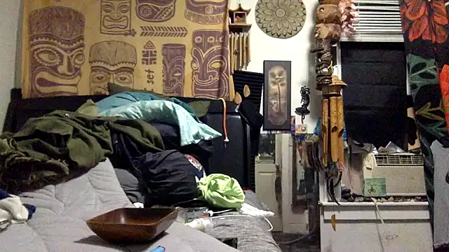 Snapshot of Robriguezxxx chatting on October 10, 5:28 am Robriguezxxx online show from October 10, 5:28 am