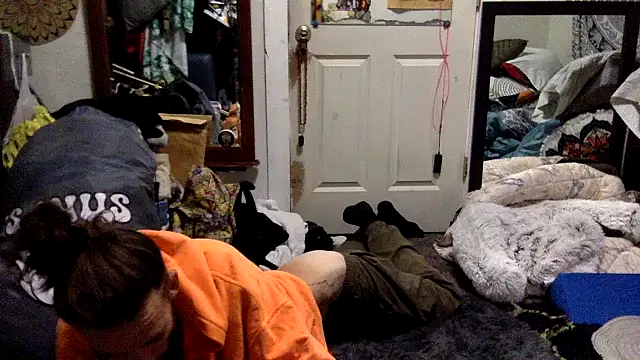 Snapshot of Robriguezxxx chatting on October 23, 3:39 am Robriguezxxx online show from October 23, 3:39 am