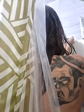 Snapshot of Robriguezxxx chatting on November 15, 6:33 am Robriguezxxx online show from November 15, 6:33 am