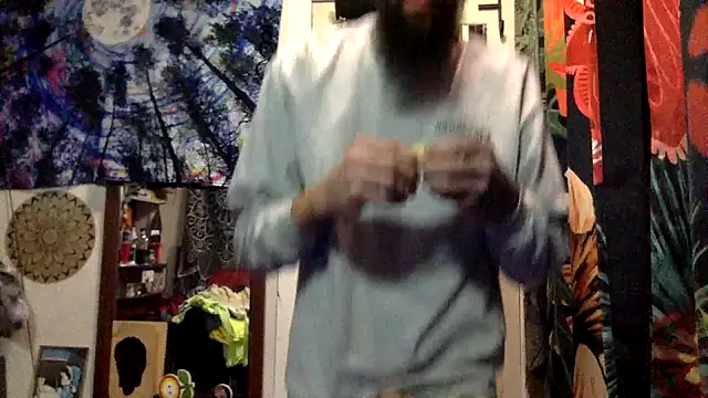 Snapshot of Robriguezxxx chatting on November 29, 6:05 am Robriguezxxx online show from November 29, 6:05 am