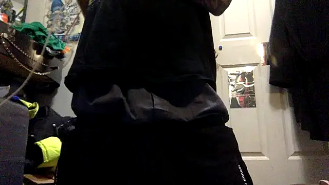 Robriguezxxx online show from February 24, 5:49 am