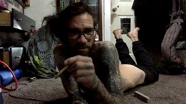 Snapshot of Robriguezxxx chatting on April 10, 3:12 am Robriguezxxx online show from April 10, 3:12 am