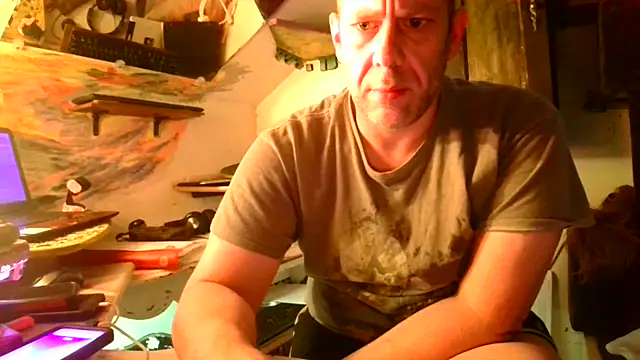 Snapshot of ditchwater chatting on July 9, 11:09 pm ditchwater online show from July 9, 11:09 pm