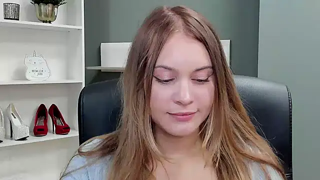 kitty valeria online show from October 5, 1:42 pm