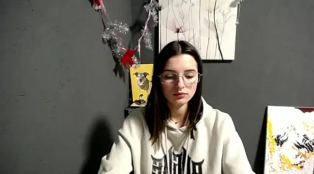 lady olivia  online show from December 24, 5:13 pm