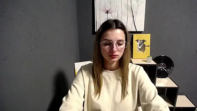 lady olivia  online show from October 1, 3:29 pm