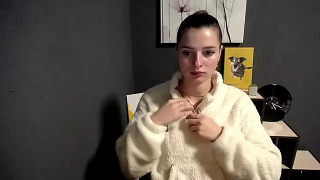 lady olivia  online show from November 12, 1:44 pm