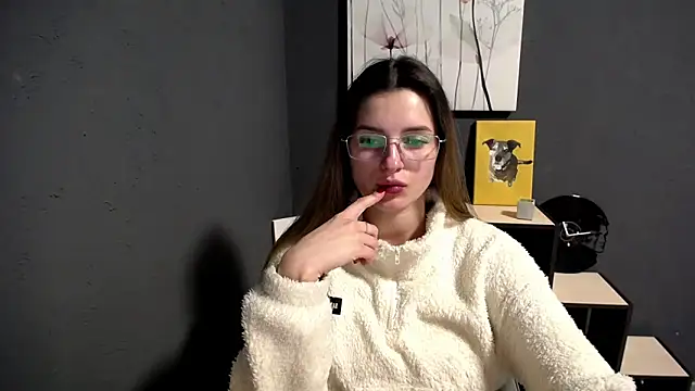 lady olivia  online show from February 4, 1:50 pm