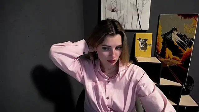 lady olivia  online show from June 6, 1:49 pm