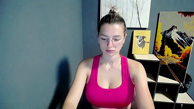 lady olivia  online show from June 23, 1:09 pm