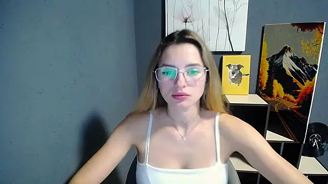 lady olivia  online show from July 21, 2:52 pm