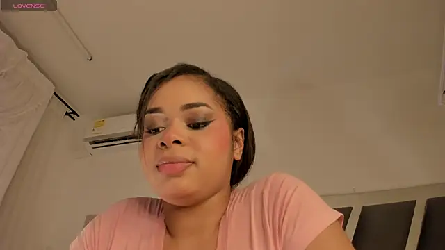 Samanntha Rose online show from December 18, 7:53 pm