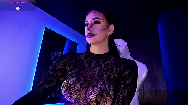 Taylor-Jonnees online show from October 10, 4:50 pm