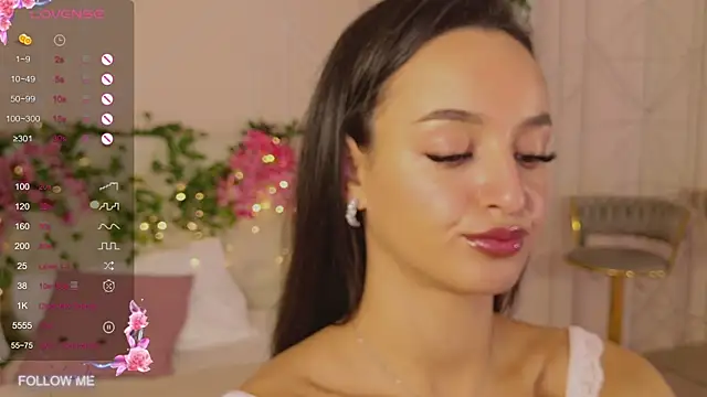 Snapshot of Lolly_Neal chatting on September 24, 5:11 am Lolly Neal online show from September 24, 5:11 am