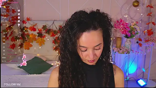 Snapshot of Lolly_Neal chatting on November 24, 4:56 am Lolly Neal online show from November 24, 4:56 am