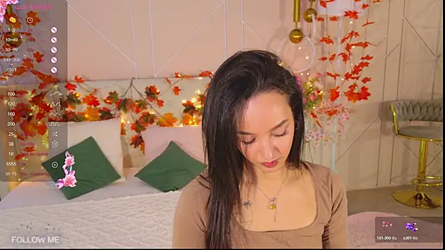 Snapshot of Lolly_Neal chatting on November 30, 4:49 am Lolly Neal online show from November 30, 4:49 am