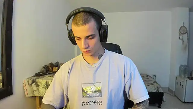 Snapshot of Balo_lovers chatting on January 5, 8:56 pm Balo lovers online show from January 5, 8:56 pm