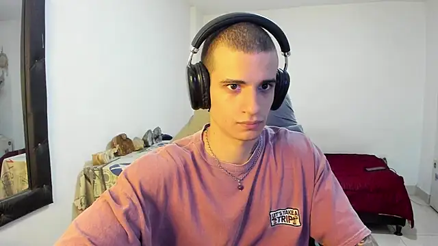 Snapshot of Balo_lovers chatting on March 20, 6:57 pm Balo lovers online show from March 20, 6:57 pm