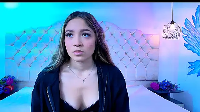 Victoria Adams14 online show from February 15, 12:11 pm